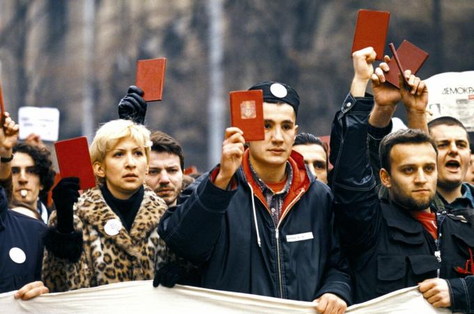 Сербия - Белград - Студенческая демонстрация против Милошевича